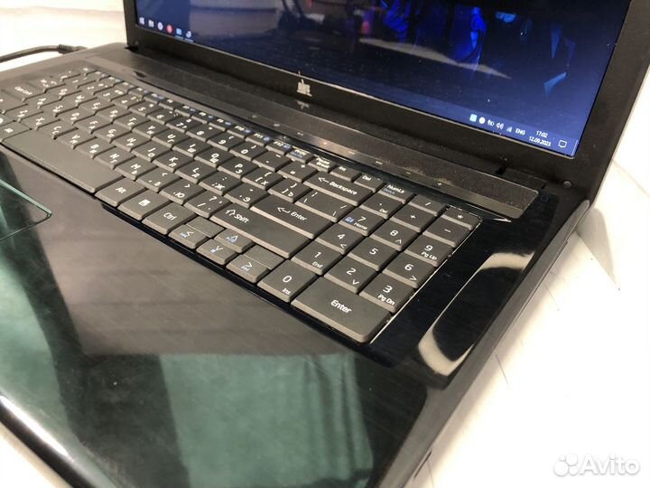 Игровой ноутбук i5/2 видеокарты/6gb