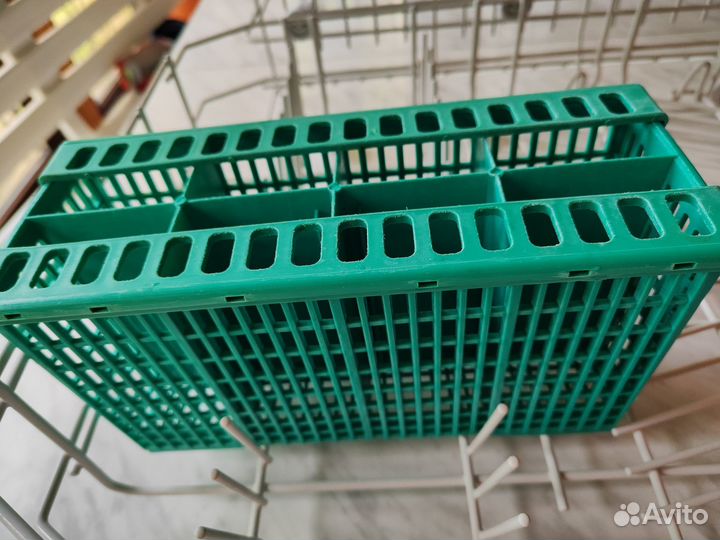 Нижняя корзина для посудомоечной машины