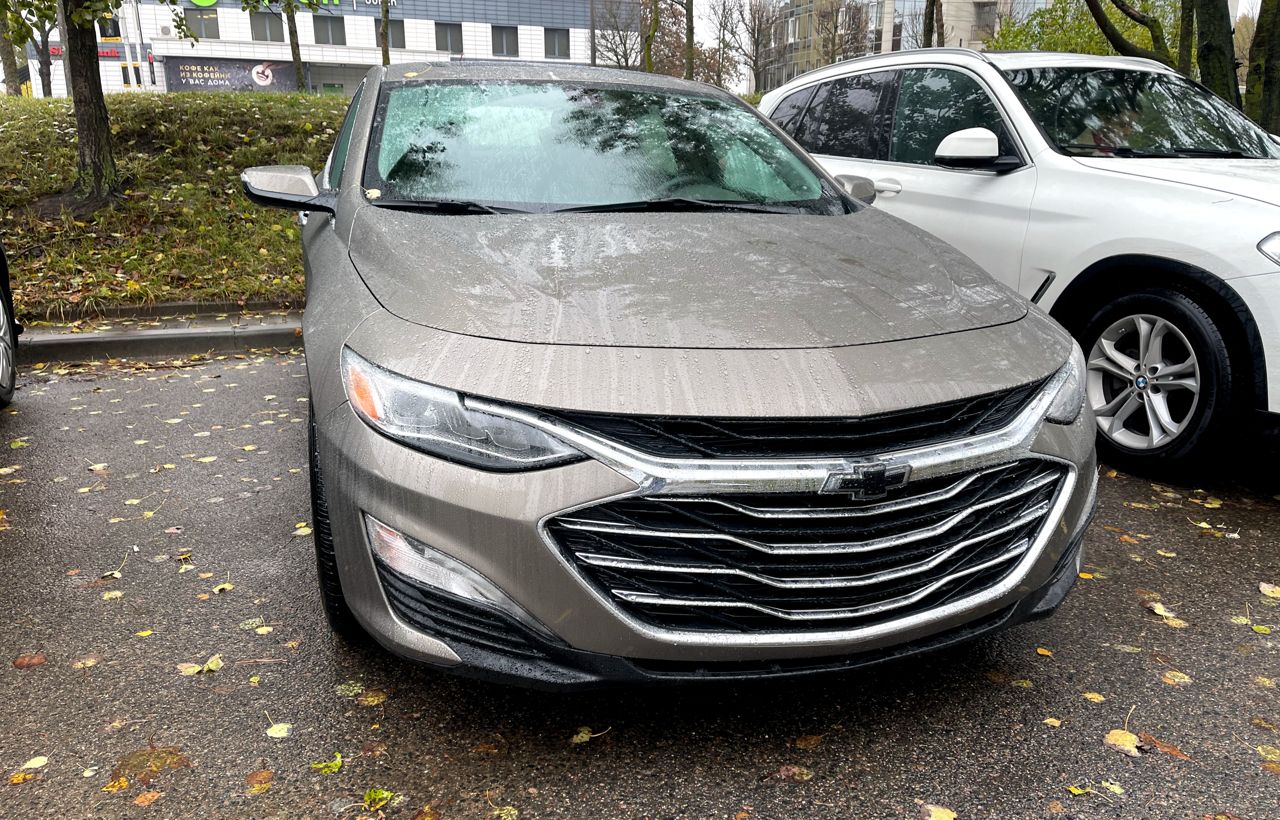 Chevrolet Malibu: фото владельца