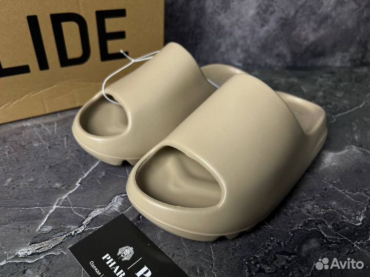 Сланцы Adidas Yeezy Slide