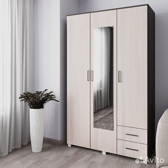 Распашной шкаф