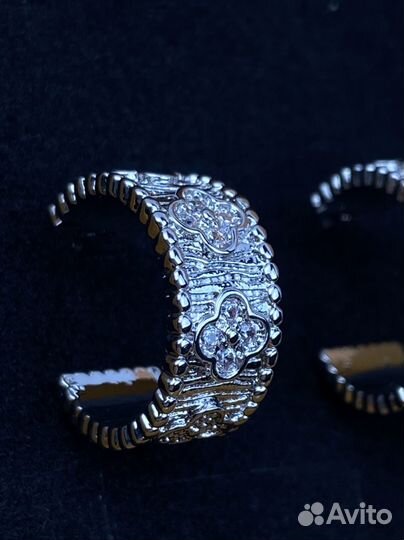 Серьги Louis Vuitton lux l