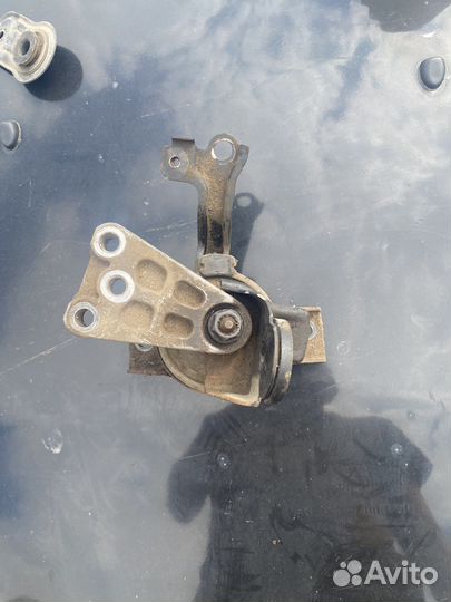 Подушка двс хендай елантра 3