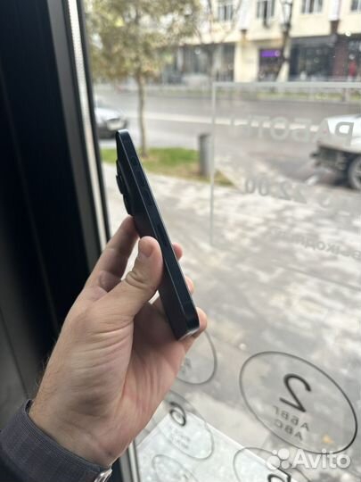 iPhone 15 Pro, 256 ГБ