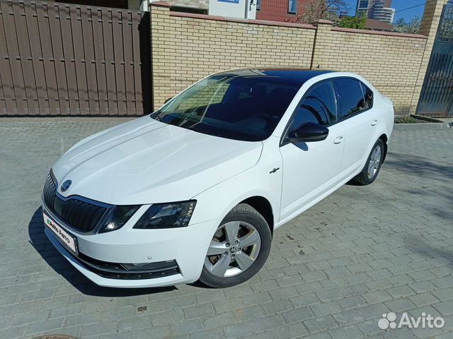 Skoda Octavia 1.8 AMT, 2019, 92 500 км с пробегом, цена 1900000 руб.