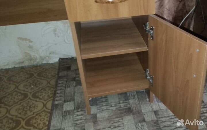 Стол для школника