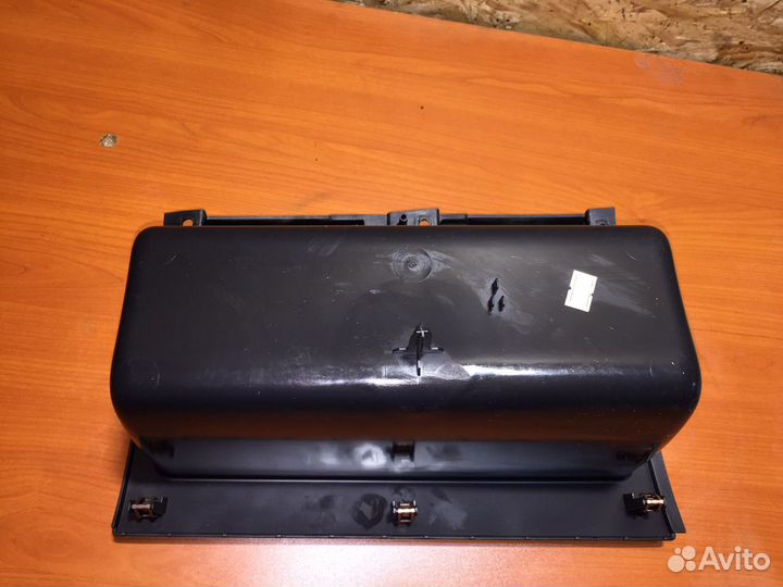 Бардачок на торпеду Форд Транзит