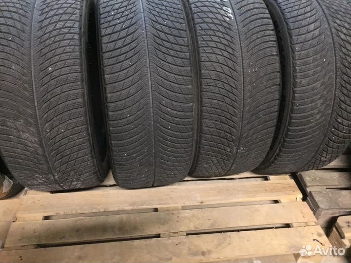 Michelin Alpin 5 285/40 R22