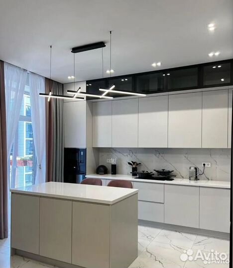 Кухня на заказ со всеми удобствами