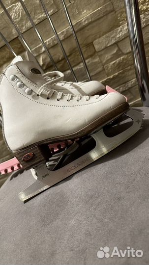 Коньки для фигурного катания