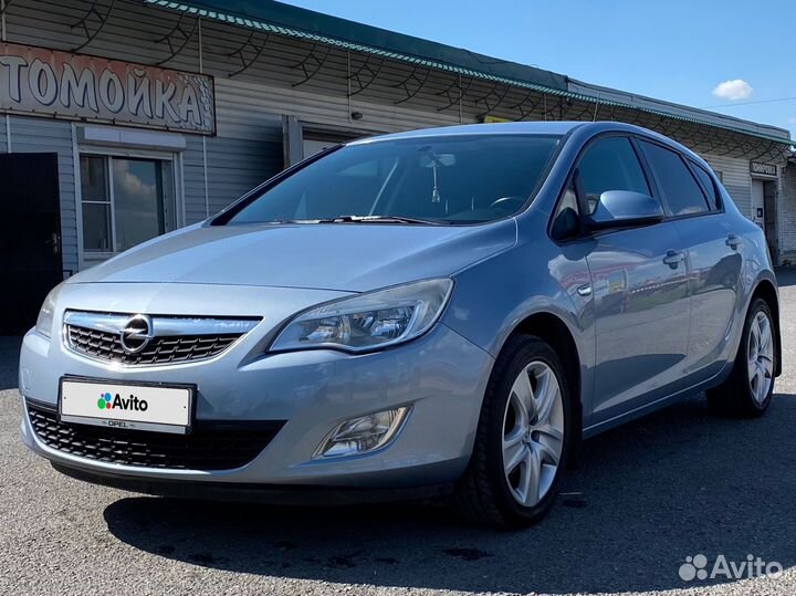 Opel Astra 1.4 МТ, 2011, 85 000 км