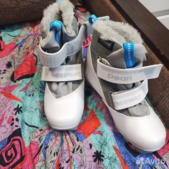 Лыжные ботинки