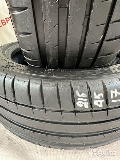 Michelin Pilot Sport 4 215/45 R17 91Y