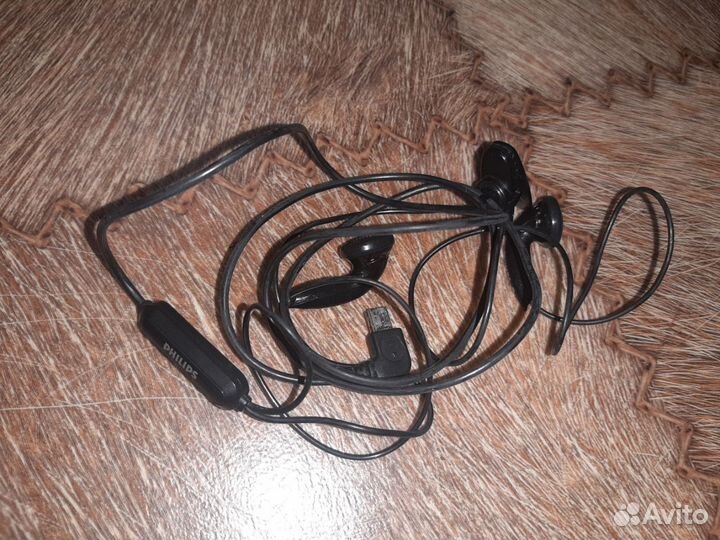 Наушники Philips c микрофоном