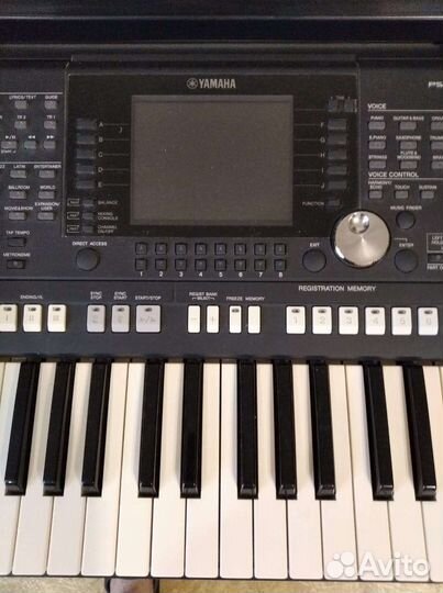 Ямаха PSR S950