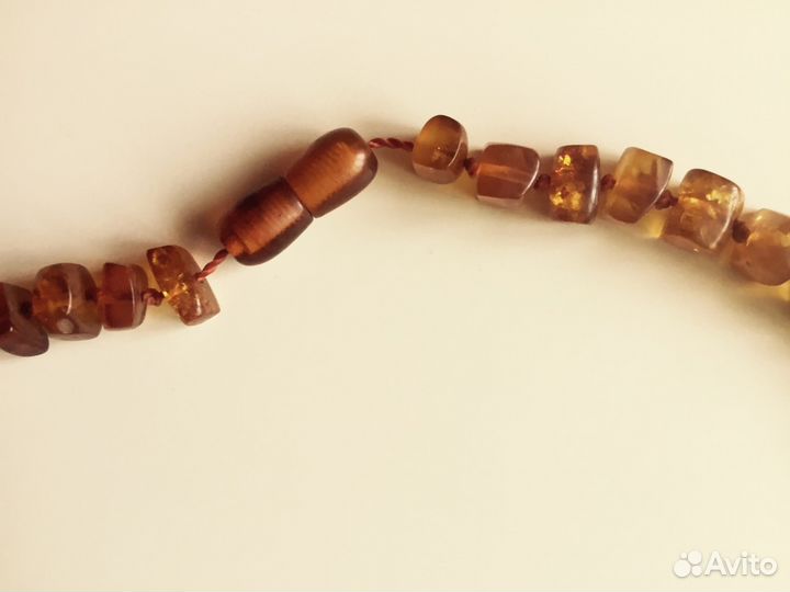 Янтарные бусы времён СССР