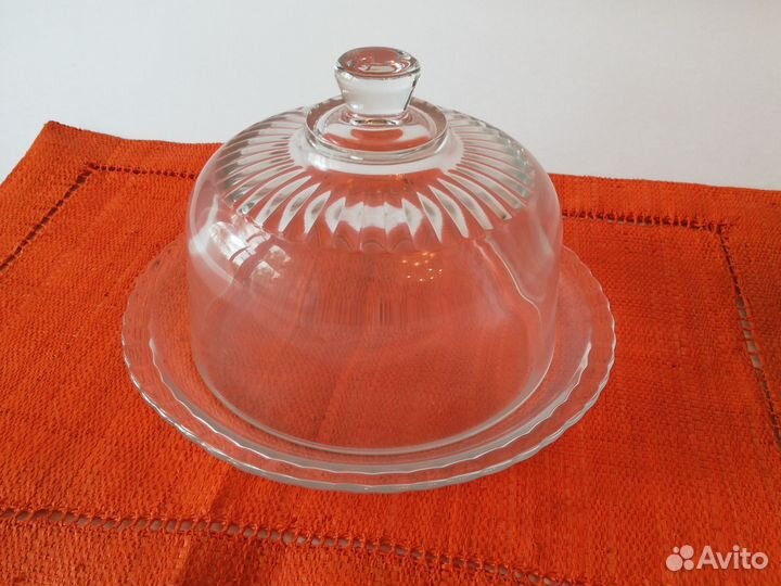 Блюдо с крышкой для пирожных, сыра фирмы Luminarc