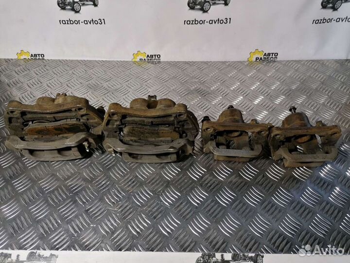 Nissan Murano суппорта