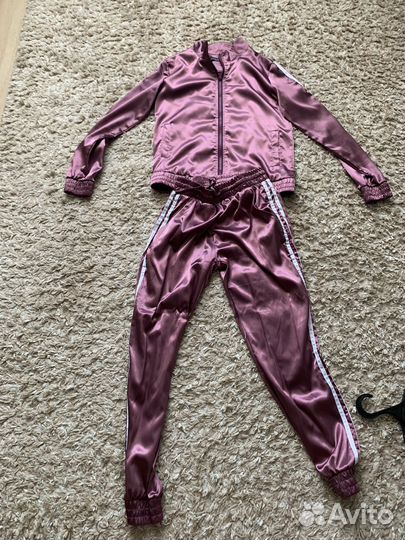 Спортивный костюм женский