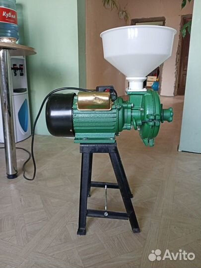 Чугунная мельница мукомольная