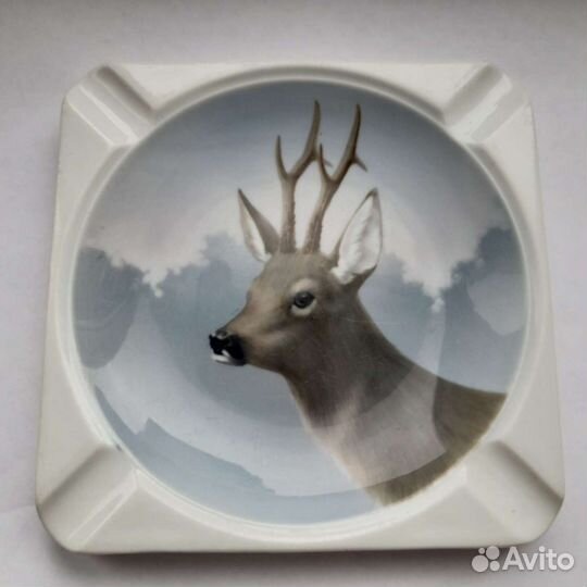 Антикварная пепельница олень