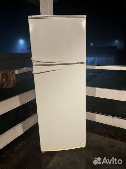 Холодильник Атлант двухкамерный