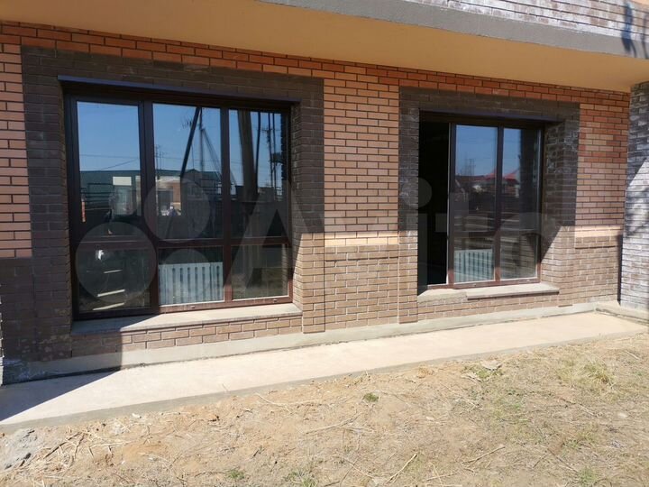 3-к. квартира, 82 м², 1/2 эт.
