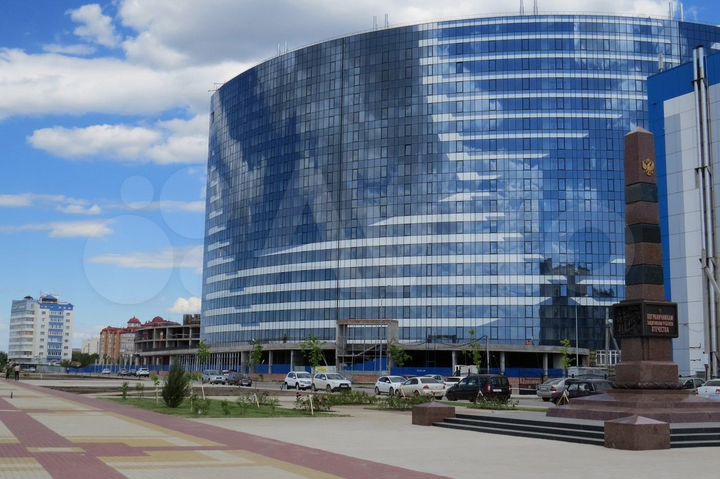 2-к. квартира, 107 м², 3/17 эт.