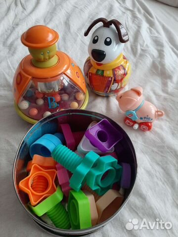 Игрушки для малышей пакетом