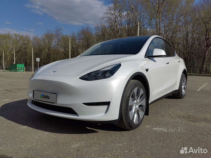Tesla Model Y AT, 2023, 97 км