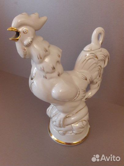 Фарфоровая статуэтка 