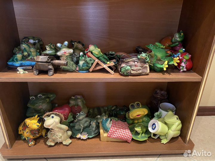 Статуэтка лягушка