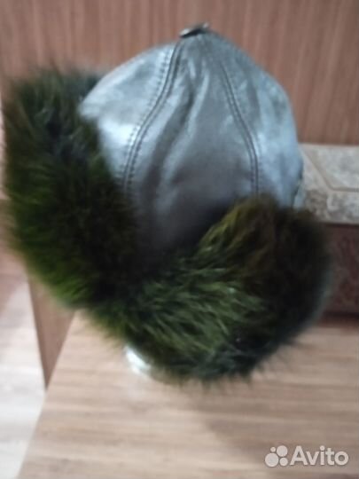 Шапка кожаная с мехом