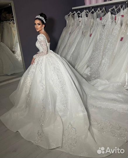 Свадебное платье