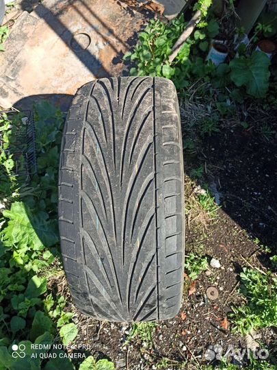 Toyo Proxes R1-R 255/45 R18