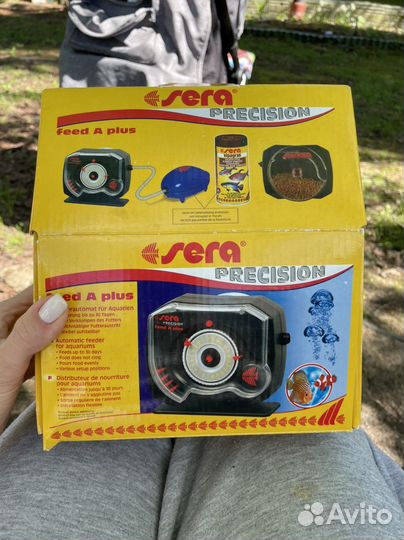 Автоматическая кормушка для рыб и рептилий