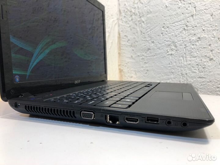 Ноутбук Acer intel i3 / ssd 256gb / gt 420 1gb