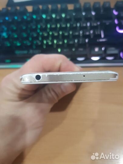 Wileyfox Swift 2 X, 3/32 ГБ