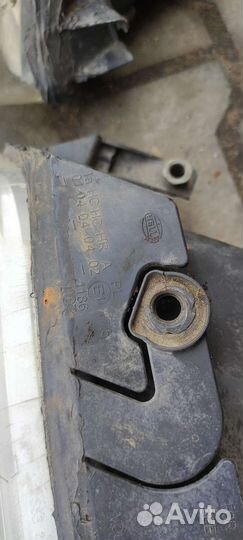 Передняя левая фара Пассат Б5+