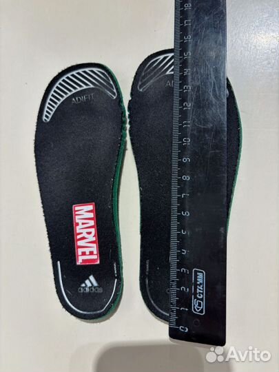 Кроссовки adidas детские Marvel