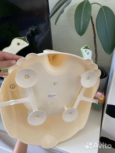 Стульчик для купания kidfinity