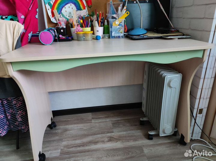 Кровать-чердак с ящиками и письменным столом