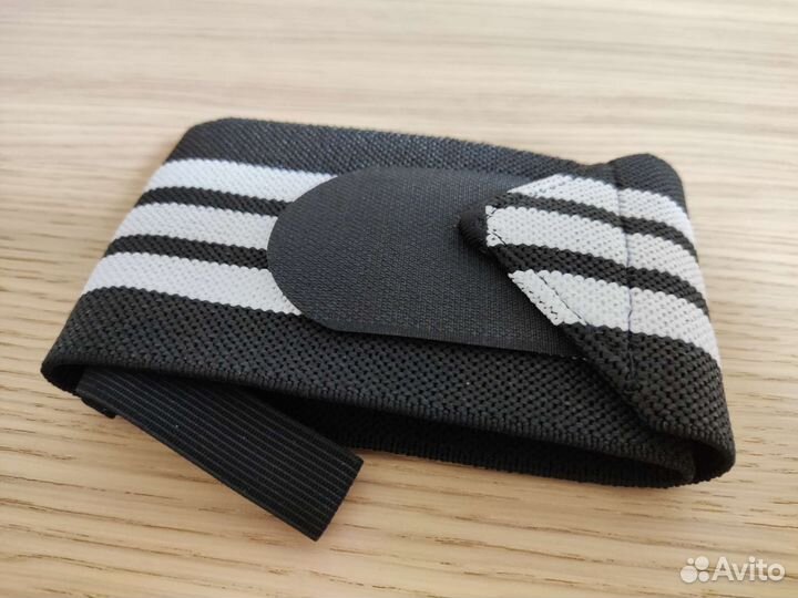 Бинт эластичный спортивный на запястье 45 см