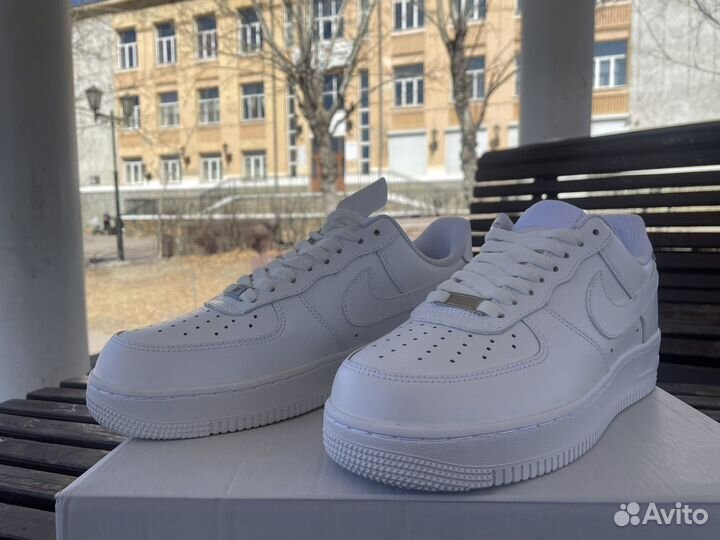 Кроссовки nike air force 1 белые