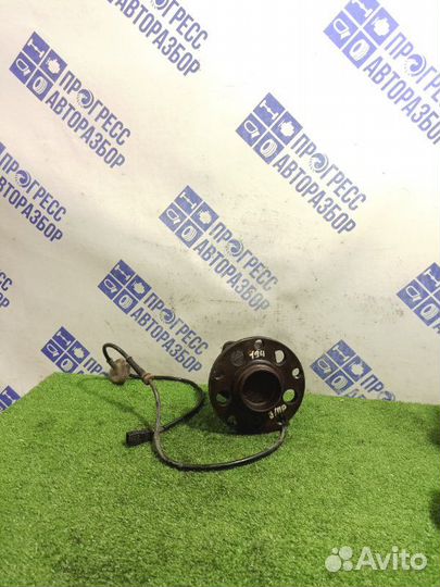 Ступица задняя правая Skoda Superb седан 1.8 AWT