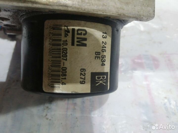 Блок ABS на Opel Astra H