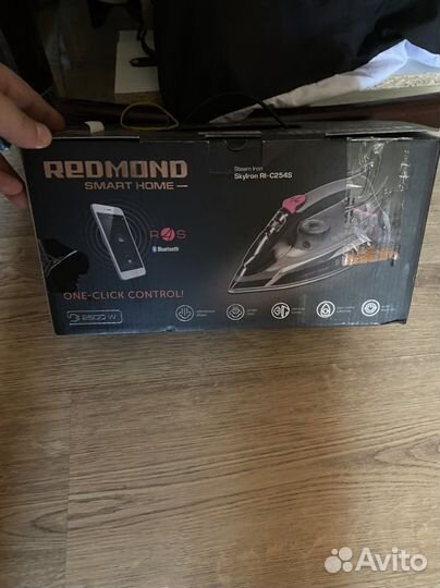 Утюг redmond RI-C254S
