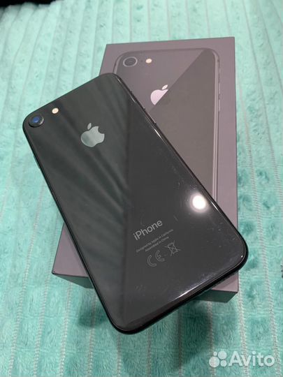 iPhone 8, 64 ГБ