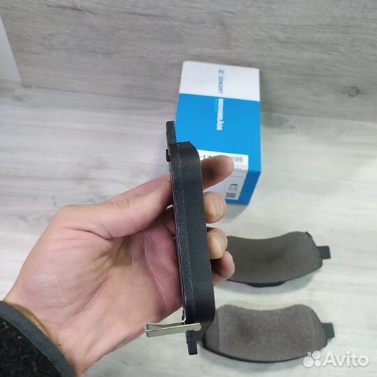 Колодки тормозные передние Honda CR-V 3, Audi 90