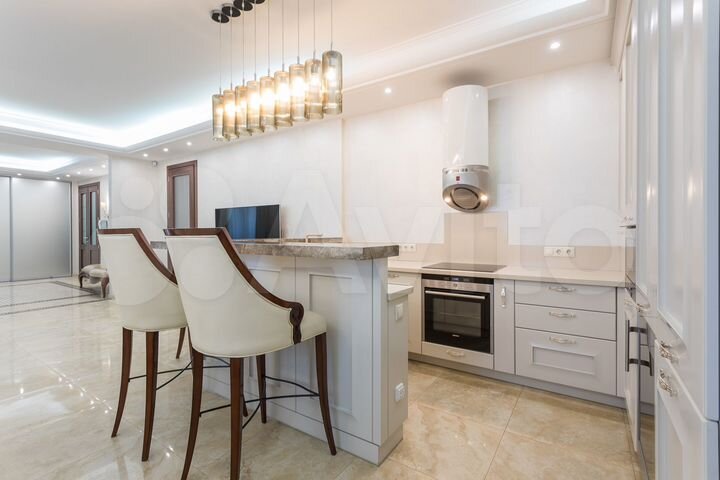 5-к. квартира, 189 м², 12/16 эт.